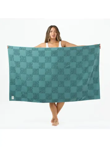 Aloha PUA CHECK BEACH TOWEL ATLANTIC