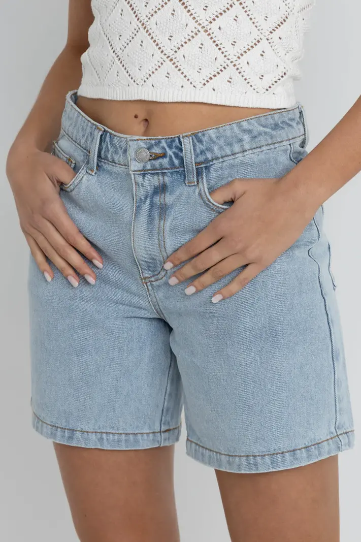 Rhythm FEMMES TOUR DENIM BERMUDA SHORT LIGHT BLUE