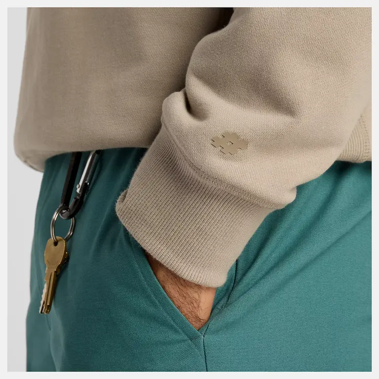 New Balance MEN'S FRENCH TERRY CREWNECK ARID STONE