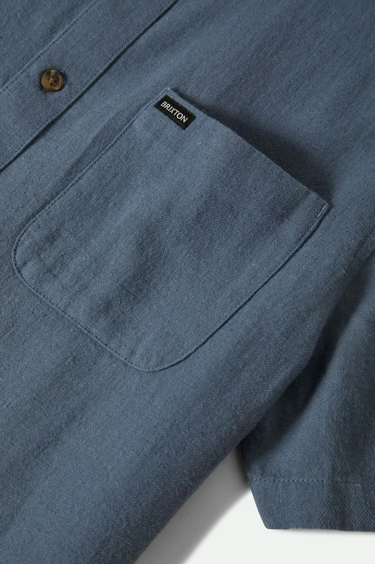 Brixton HOMMES CHARTER ORGANIC COTTON LINEN BLEND S/S SHIRT AZURE BLUE