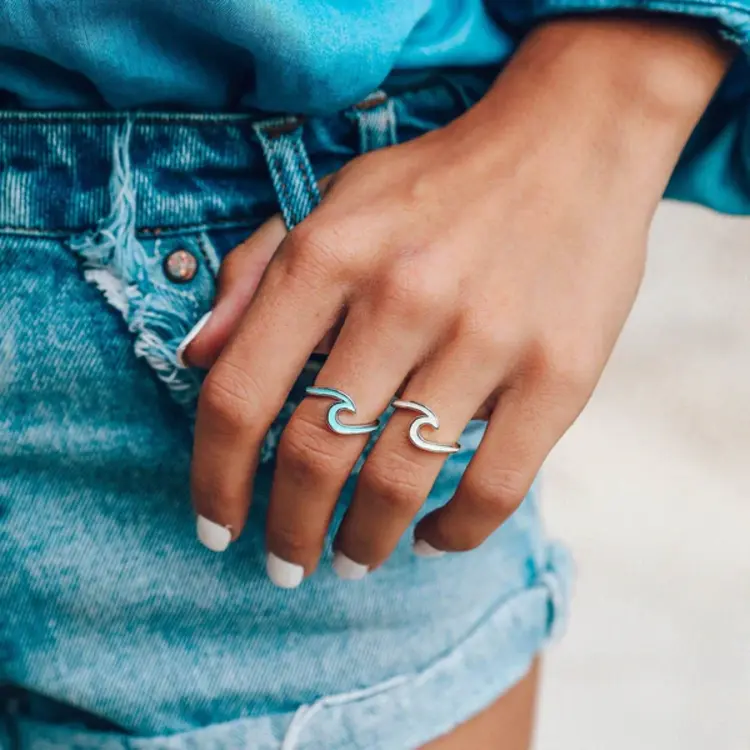 Puravida BAGUE ENAMELED WAVE SILVER