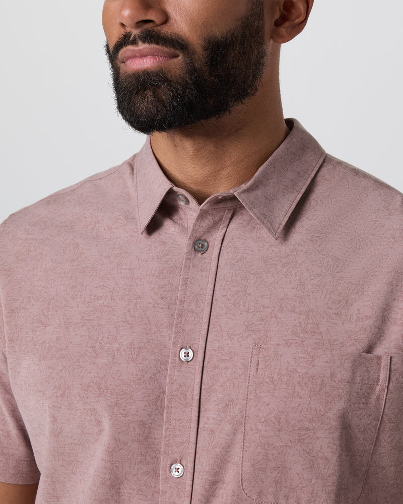 Vuori MEN'S SHORT SLEEVE BRIDGE BUTTON DOWN
