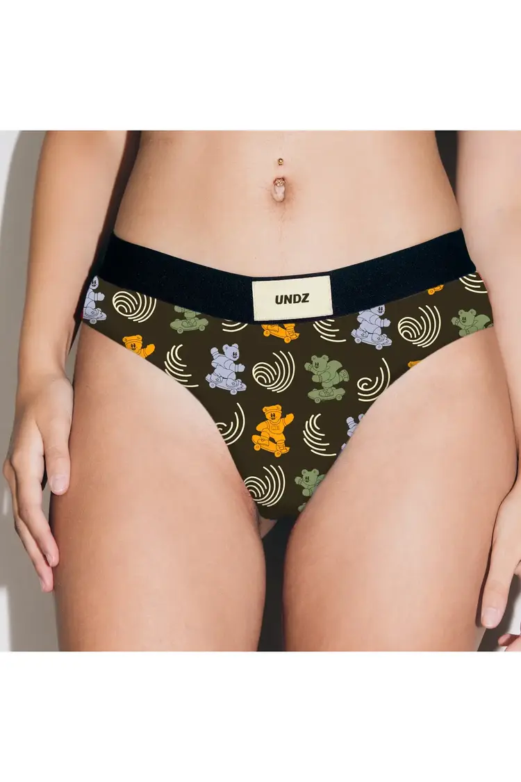 Undz WOMEN'S CHEEKY SKATER BEAR