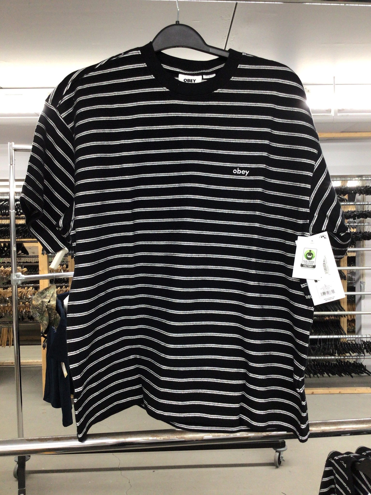 Obey HOMMES OBSERVE RELAXED T-SHIRT BLACK MULTI