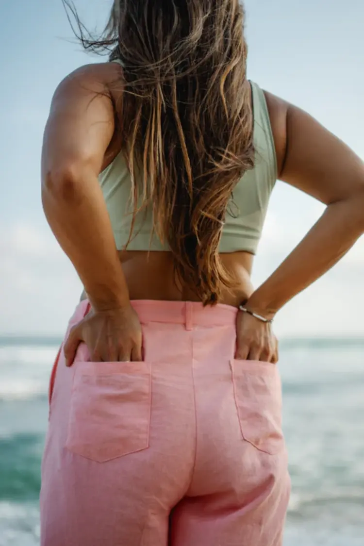 Notice the reckless FEMMES ZIA'S BEACH PANTS