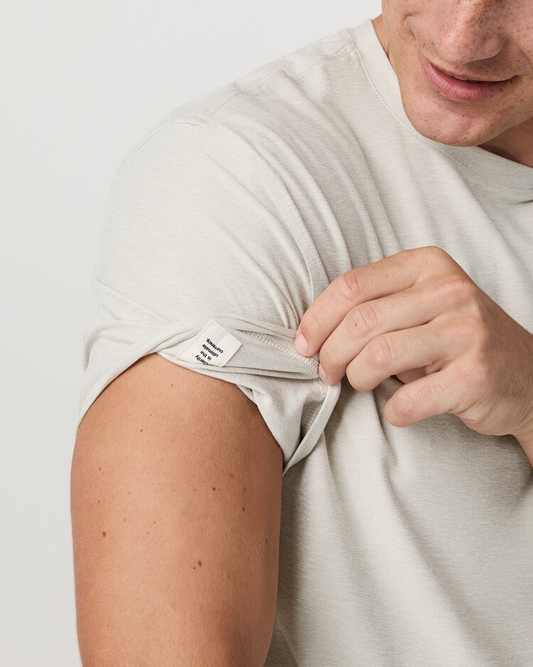 Vuori MEN'S STRATO TECH TEE