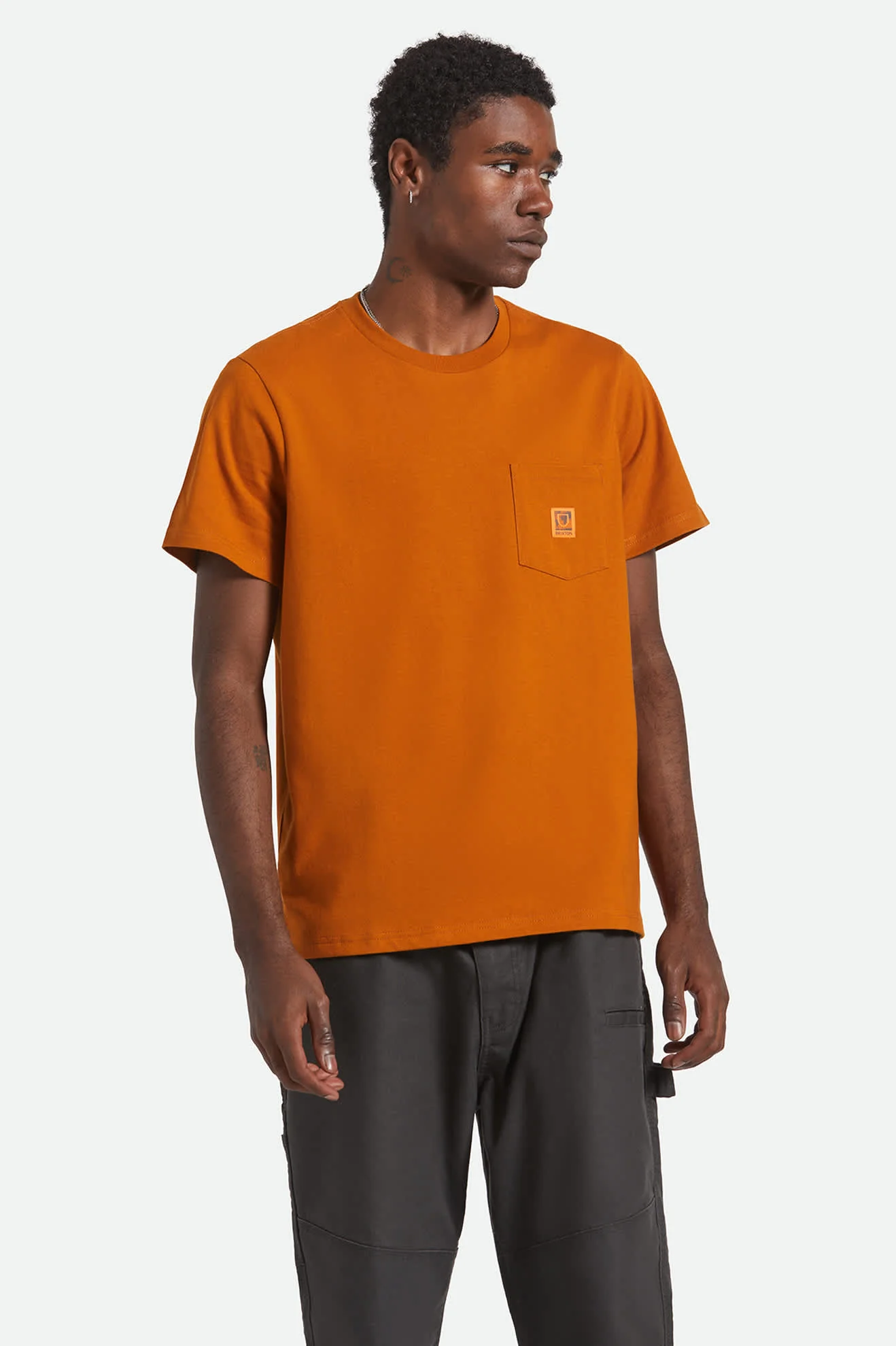 Brixton MEN'S UNION HW BOXY POCKET T-SHIRT