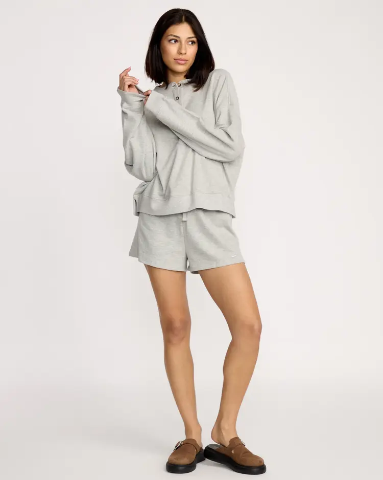 Volcom WOMEN'S LIVED IN FLEECE HENLEY