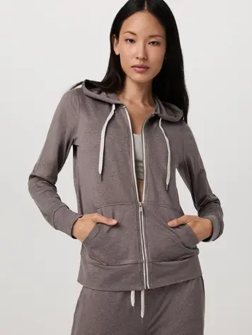 Vuori WOMEN'S HALO PERFORMANCE HOODIE 2.0 HUCKLEBERRY HEATHER