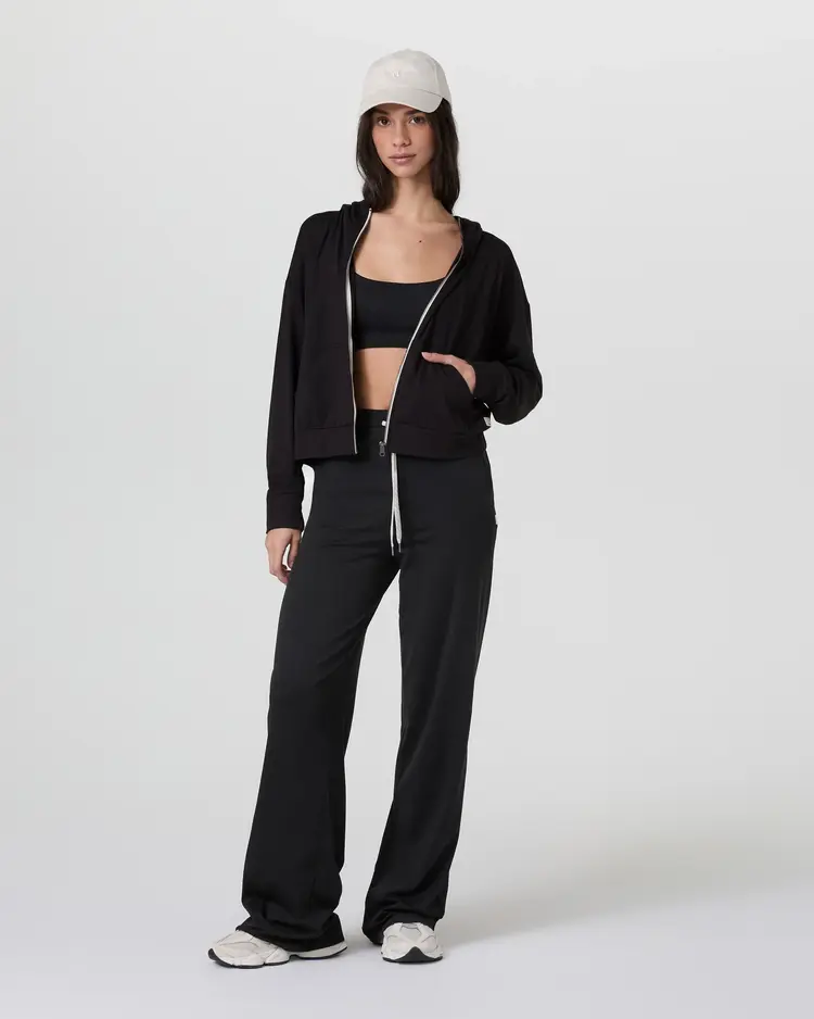 Vuori FEMMES HALO MODERN FULL ZIP HOODIE