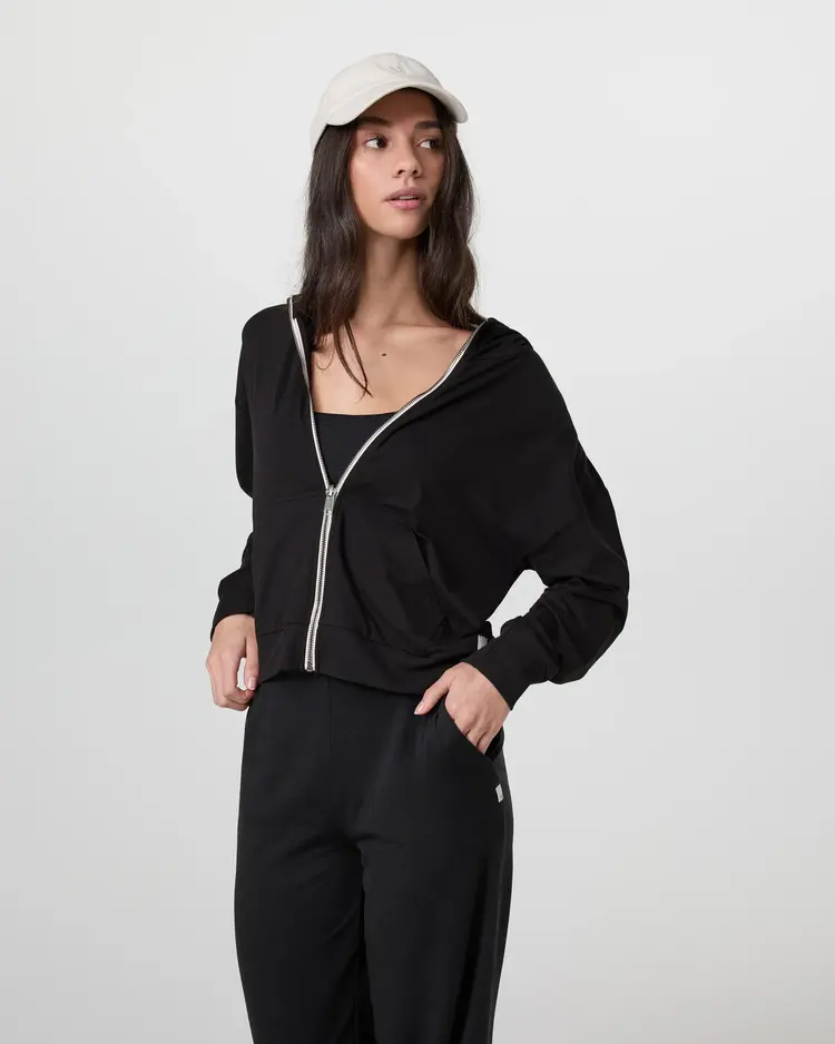 Vuori WOMEN'S HALO MODERN FULL ZIP HOODIE