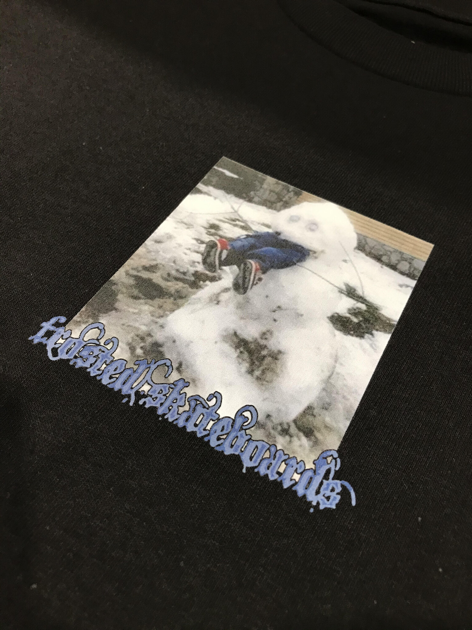 Frosted Skateboards HOMMES SNOWMAN GRAPHIC T-SHIRT