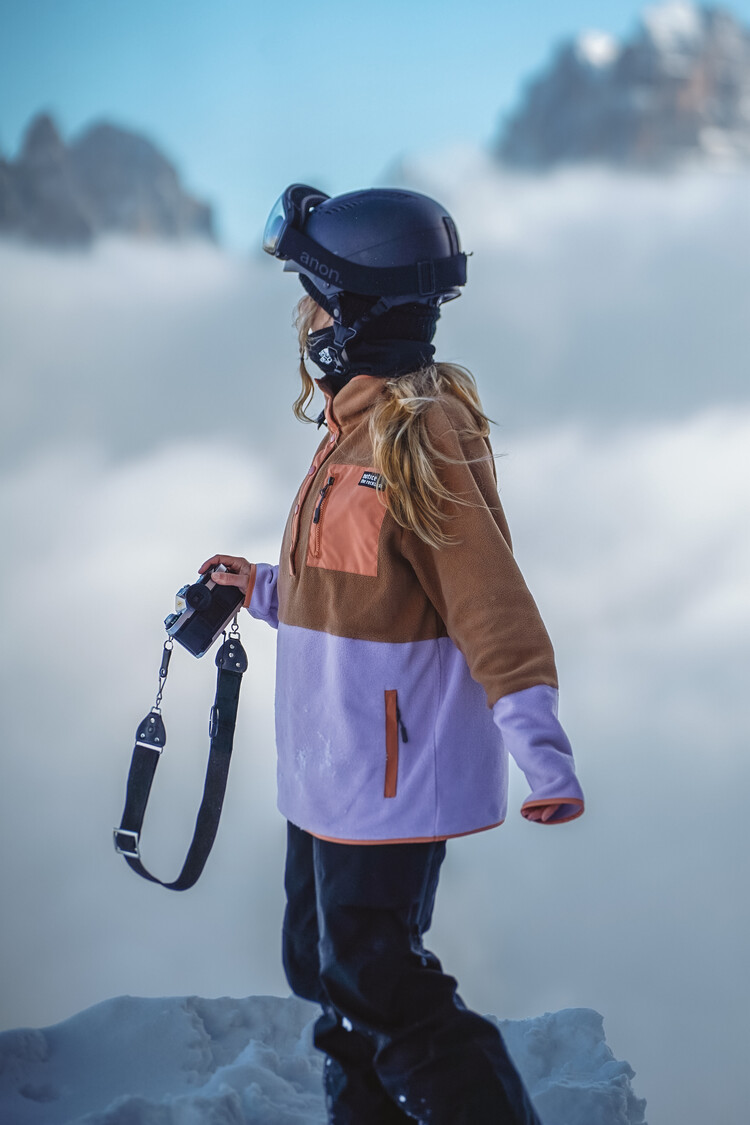 Notice the reckless FEMMES RIDGE POLAR FLEECE