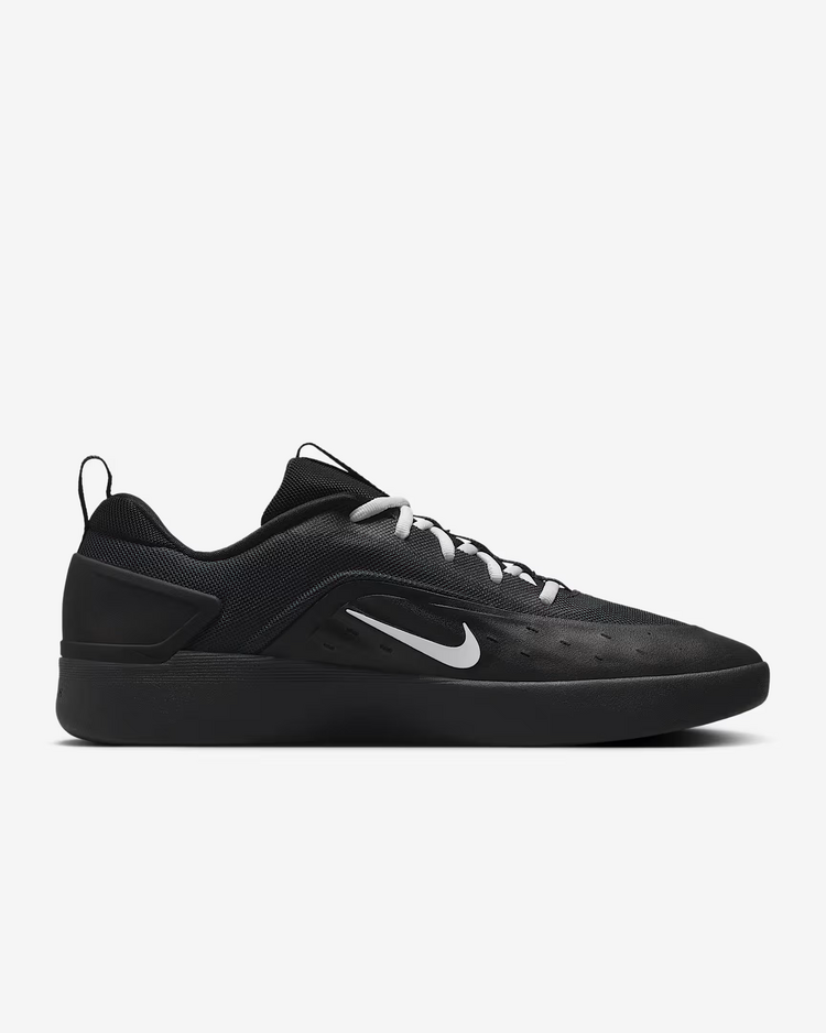 Nike SB MEN'S ZOOM NYJAH 4