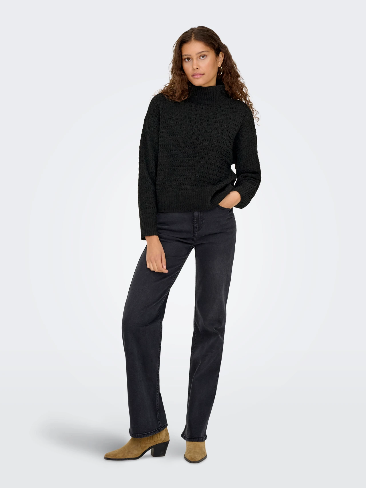 Only WOMEN'S GLOBE KNITTED PULLOVER