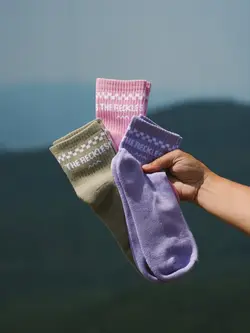 Notice the reckless WOMEN'S SALWATER SOCKS TRIO PACK