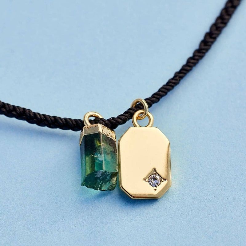 Puravida FEMMES RAW EMERALD GOLD CHARM BRACELET BLACK