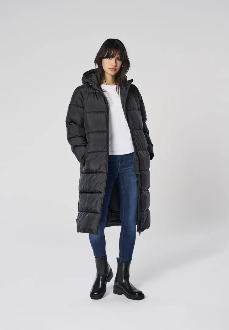 Only FEMMES MONTANA LIFE PUFFER COAT