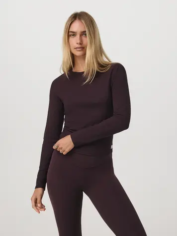 Vuori WOMEN'S LONG SLEEVE POSE CREW RAISIN