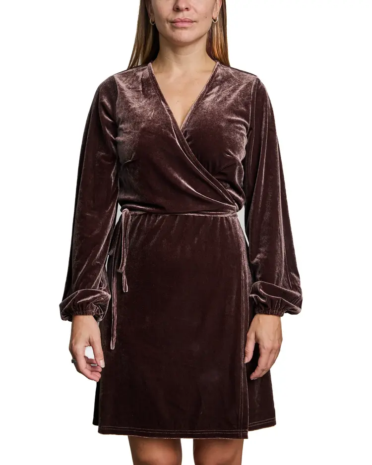 NANA THE BRAND FEMMES CORINNE WRAP DRESS