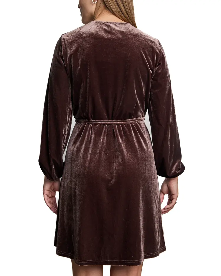 NANA THE BRAND FEMMES CORINNE WRAP DRESS