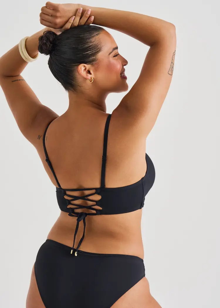 Everyday Sunday WOMEN'S FULL CUP CAMI CROP TOP