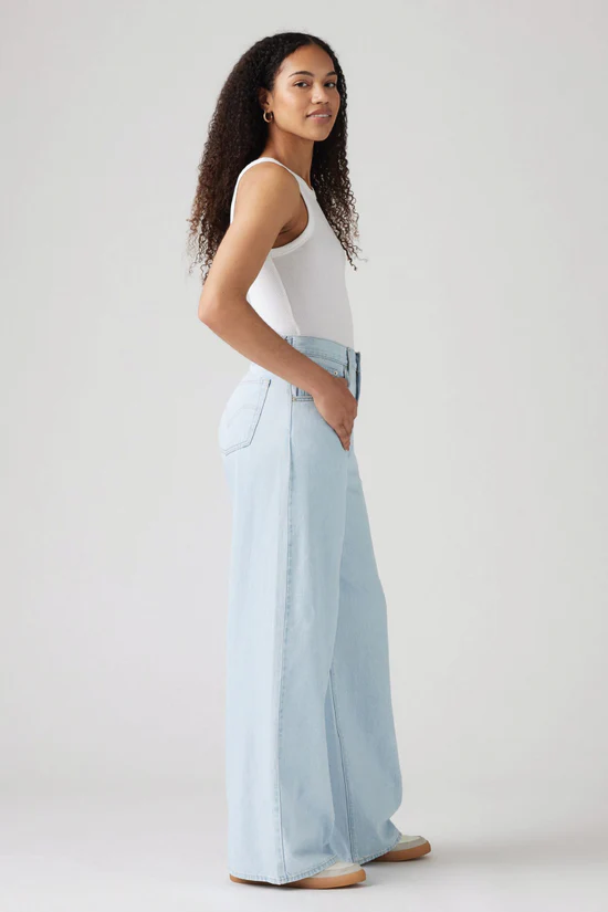 Levis WOMEN'S CINCH BAGGY 31 JEANS