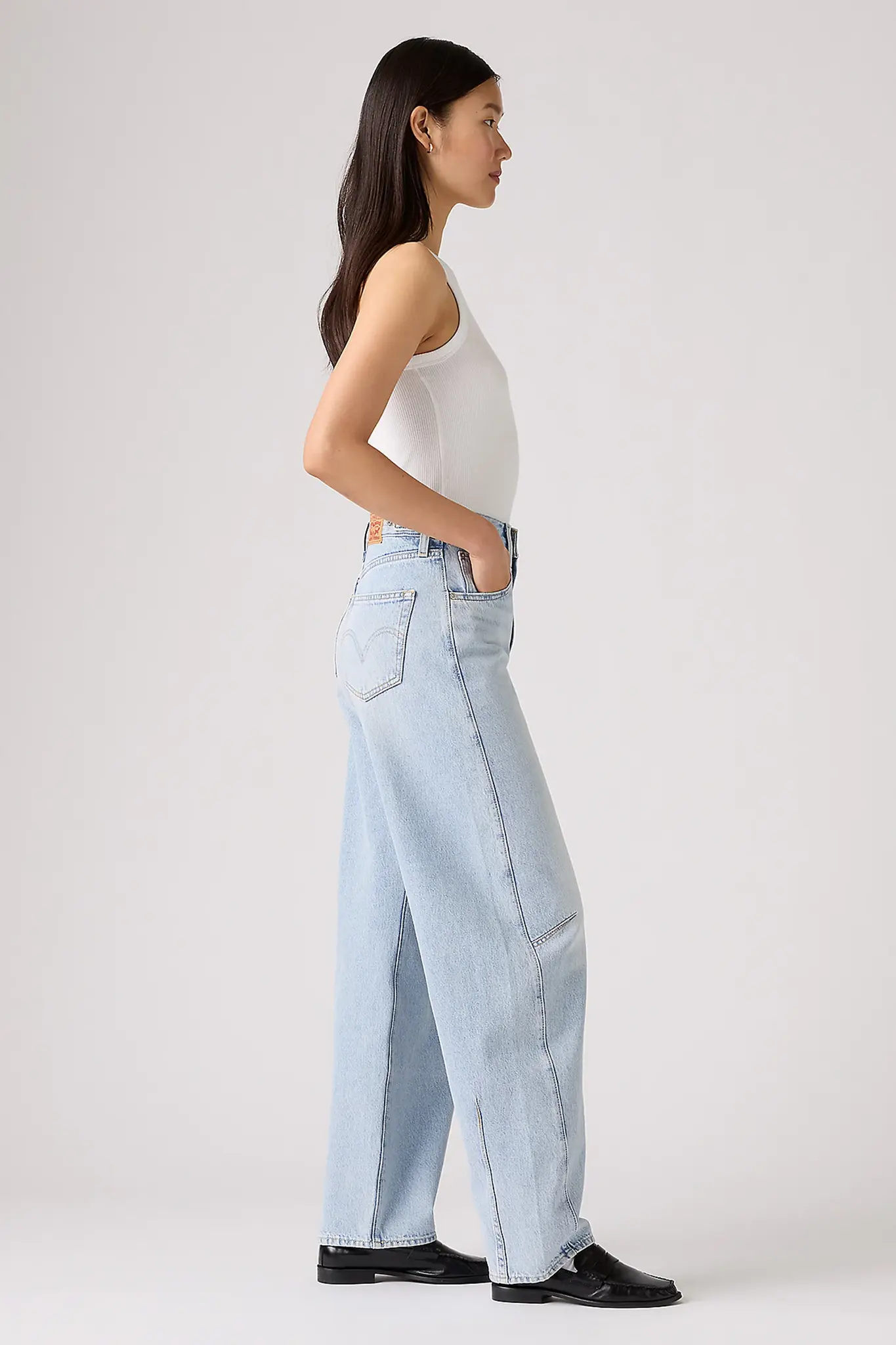 Levis WOMEN'S CINCH BARREL 31 JEANS