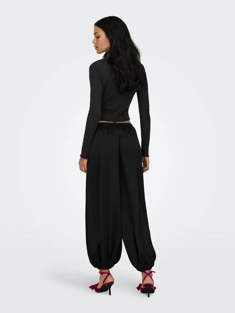 Only FEMMES NICOLE L/S SCALLOP CARDIGAN