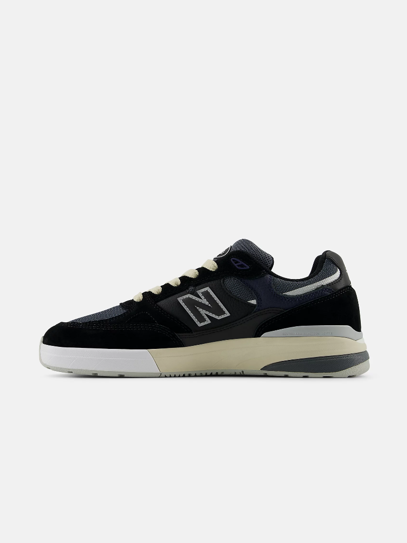 New Balance HOMMES ANDREW REYNOLDS 933