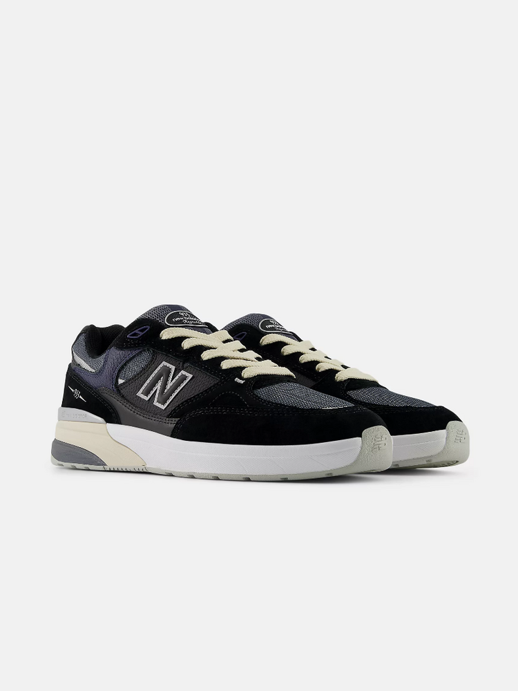 New Balance MEN'S ANDREW REYNOLDS 933
