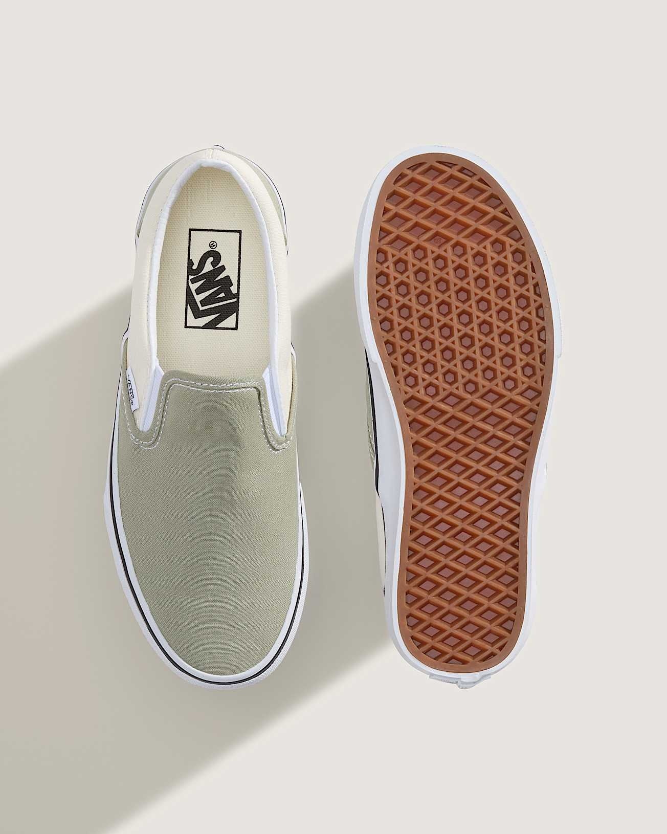 Vans CLASSIC SLIP-ON SHOES
