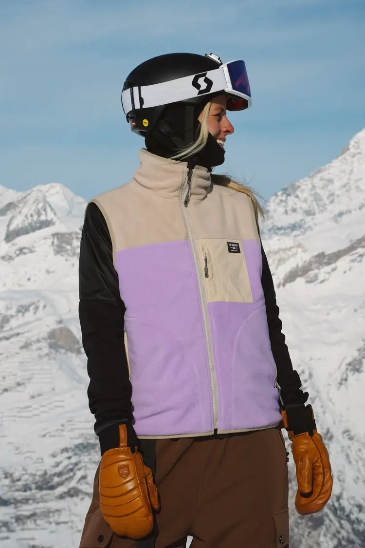 Notice the reckless FEMMES BLOSSOM REVERSIBLE FLEECE VEST