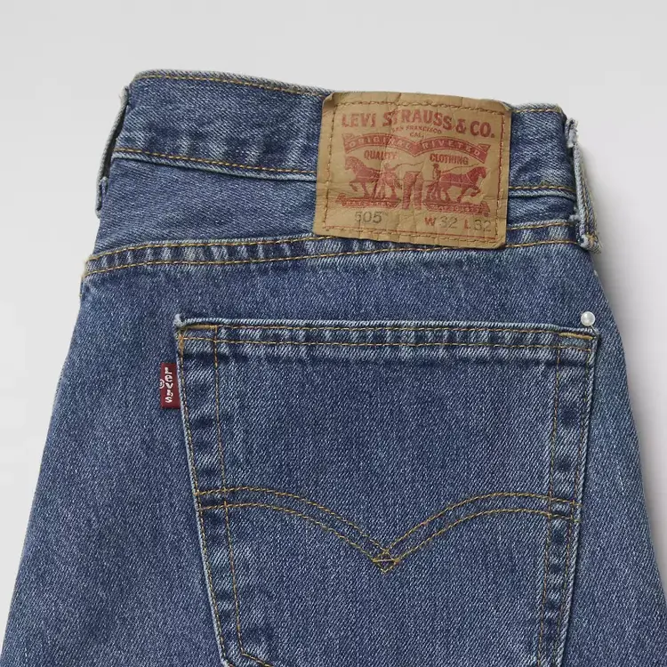 Levis MEN'S 505 REGULAR FIT JEANS