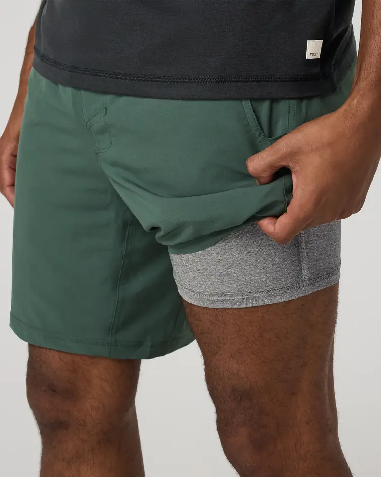 Vuori MEN'S KORE SHORT LINED 7"