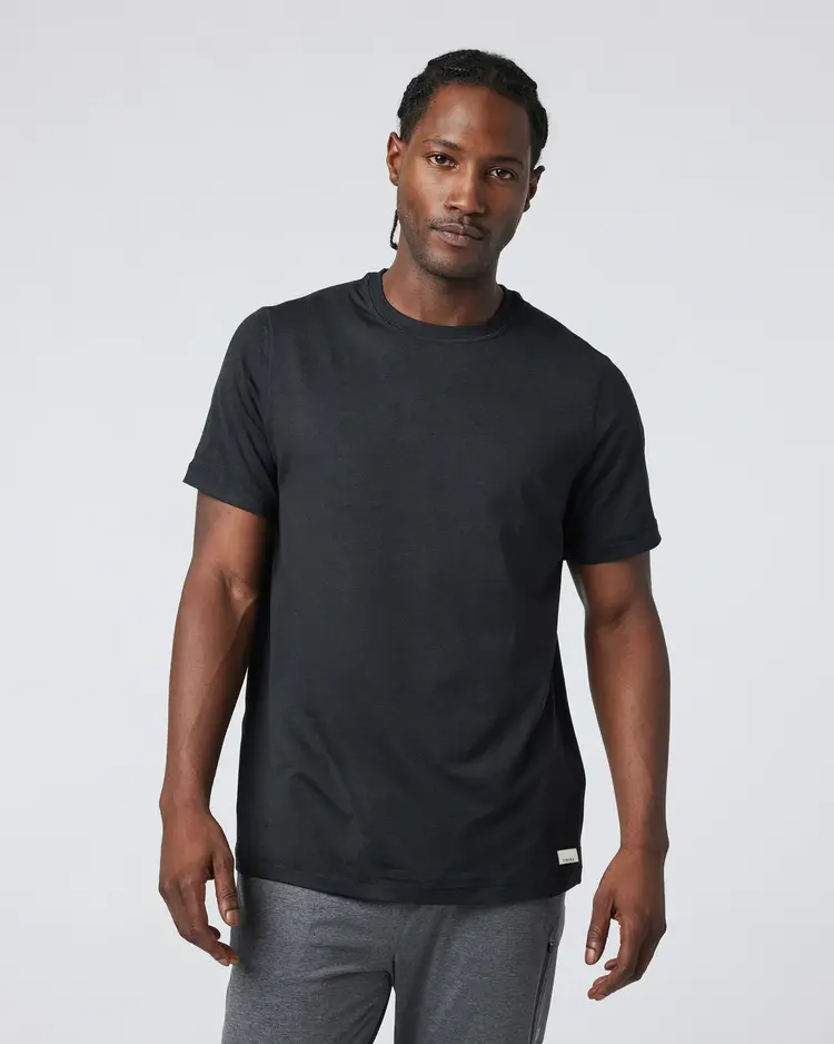 Vuori HOMMES SHORT SLEEVE PONTO PERFORMANCE TEE