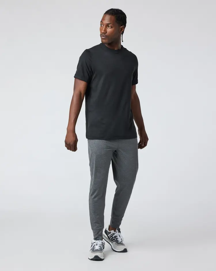 Vuori MEN'S SHORT SLEEVE PONTO PERFORMANCE TEE
