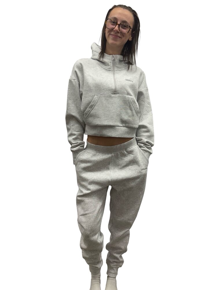 Universe Boardshop WOMEN'S BRO-D CROPPED DROP SHOULDER 1/2 ZIP HOODIE