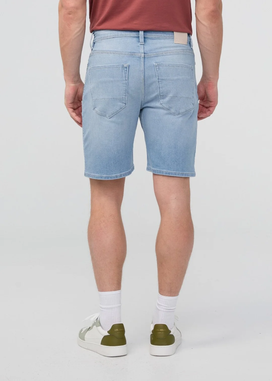 Du/er MEN'S PERFORMANCE DENIM+RELAXED SHORT 9''