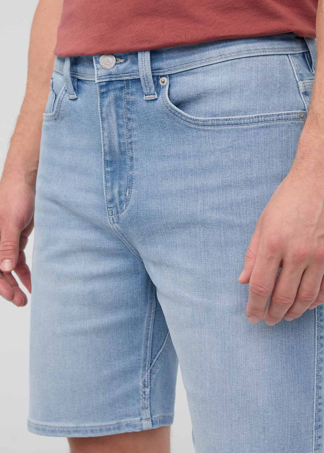 Du/er MEN'S PERFORMANCE DENIM+RELAXED SHORT 9''