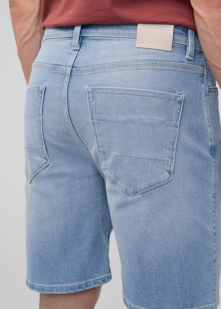 Du/er MEN'S PERFORMANCE DENIM+RELAXED SHORT 9''