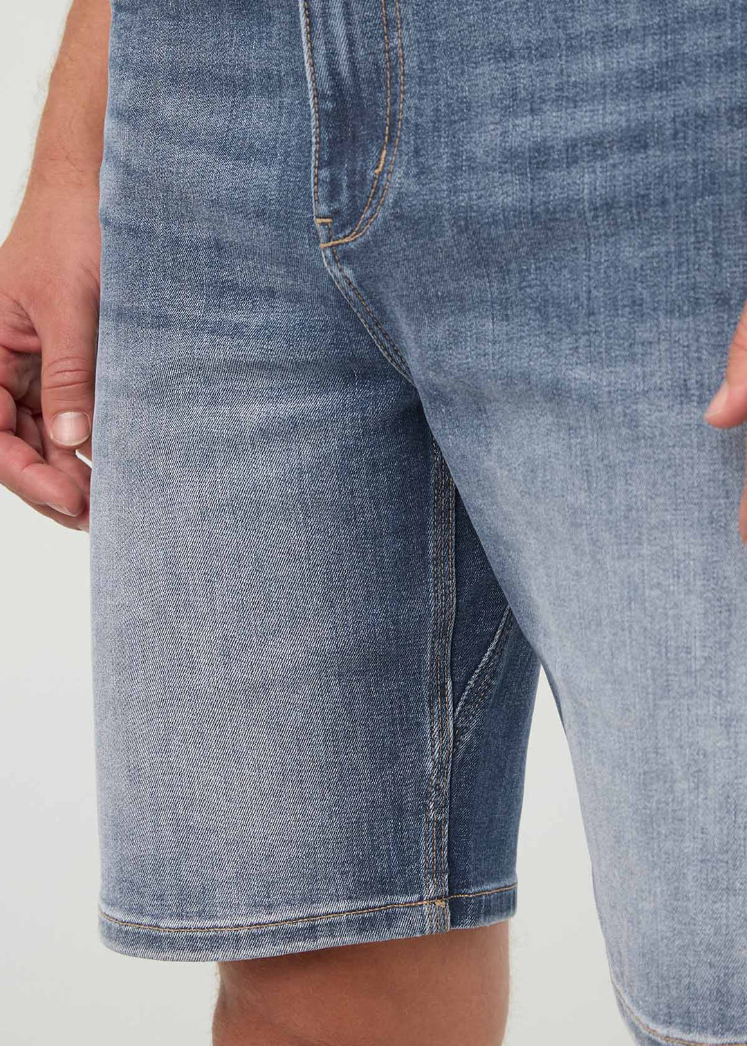 Du/er MEN'S PERFORMANCE DENIM+RELAXED SHORT 9''