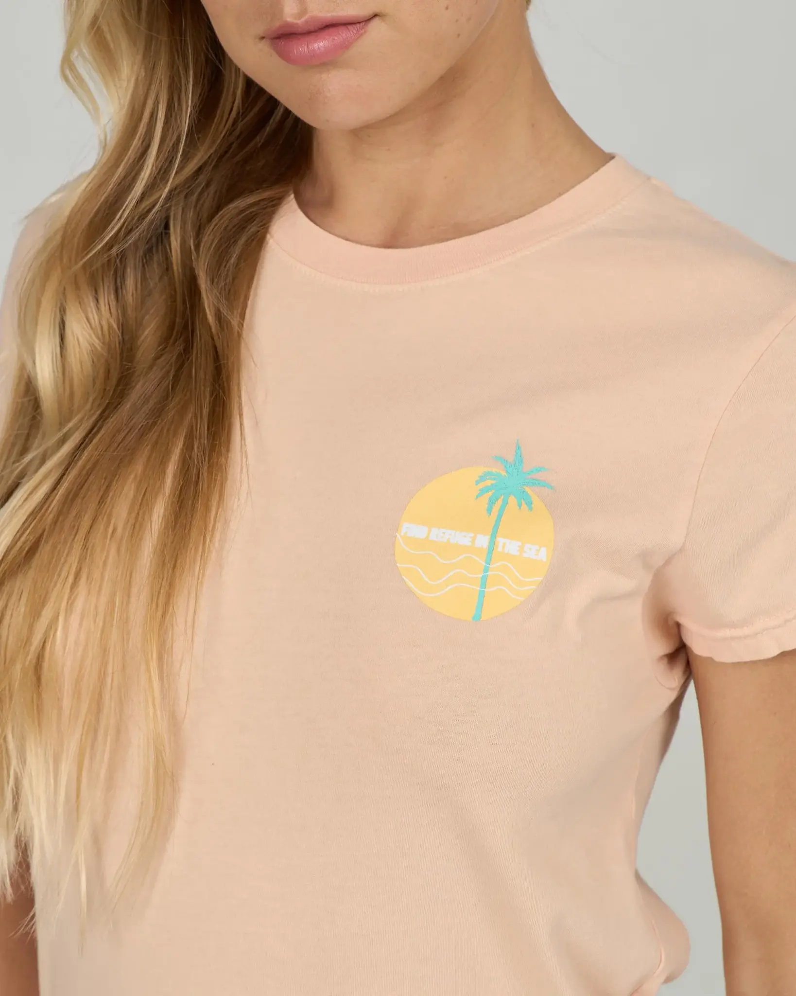 Salty crew WOMEN'S SIMPLICITY MODERN TEE