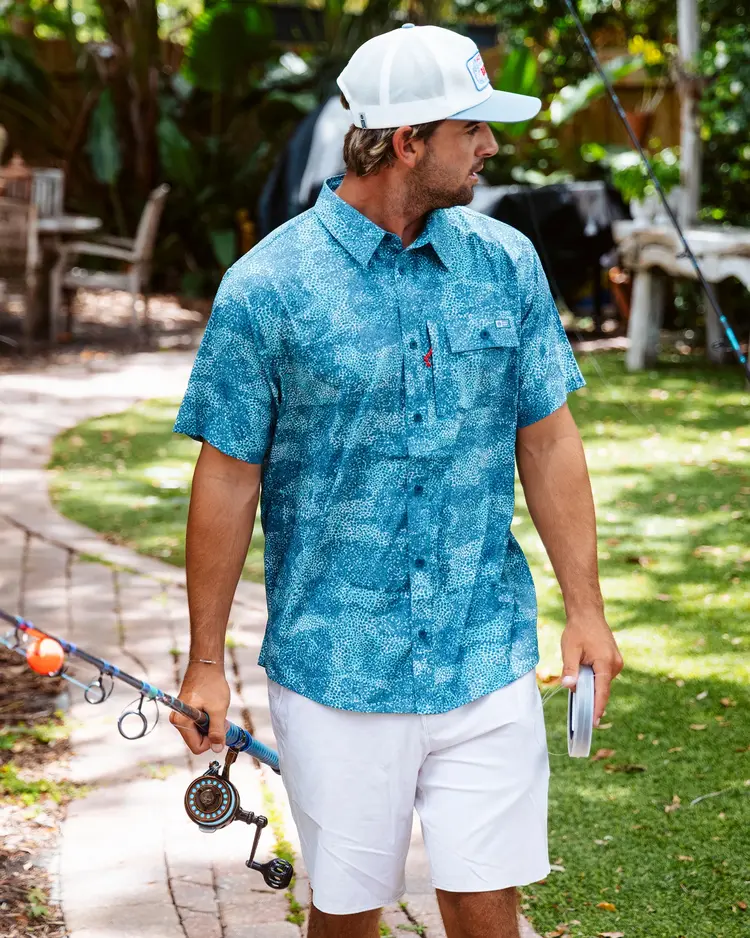 Salty crew MEN'S FLAGSHIP UV BUTTON UP