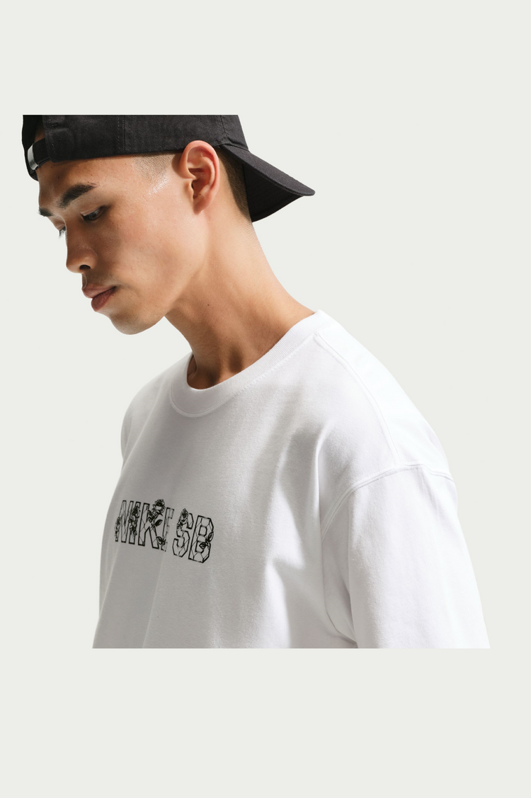 Nike SB MEN'S LSE VARSITY SKATE T-SHIRT