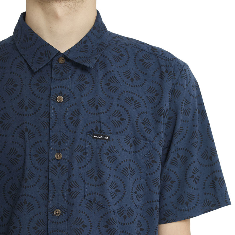 Volcom MEN'S SCALER STONE SS WOVEN