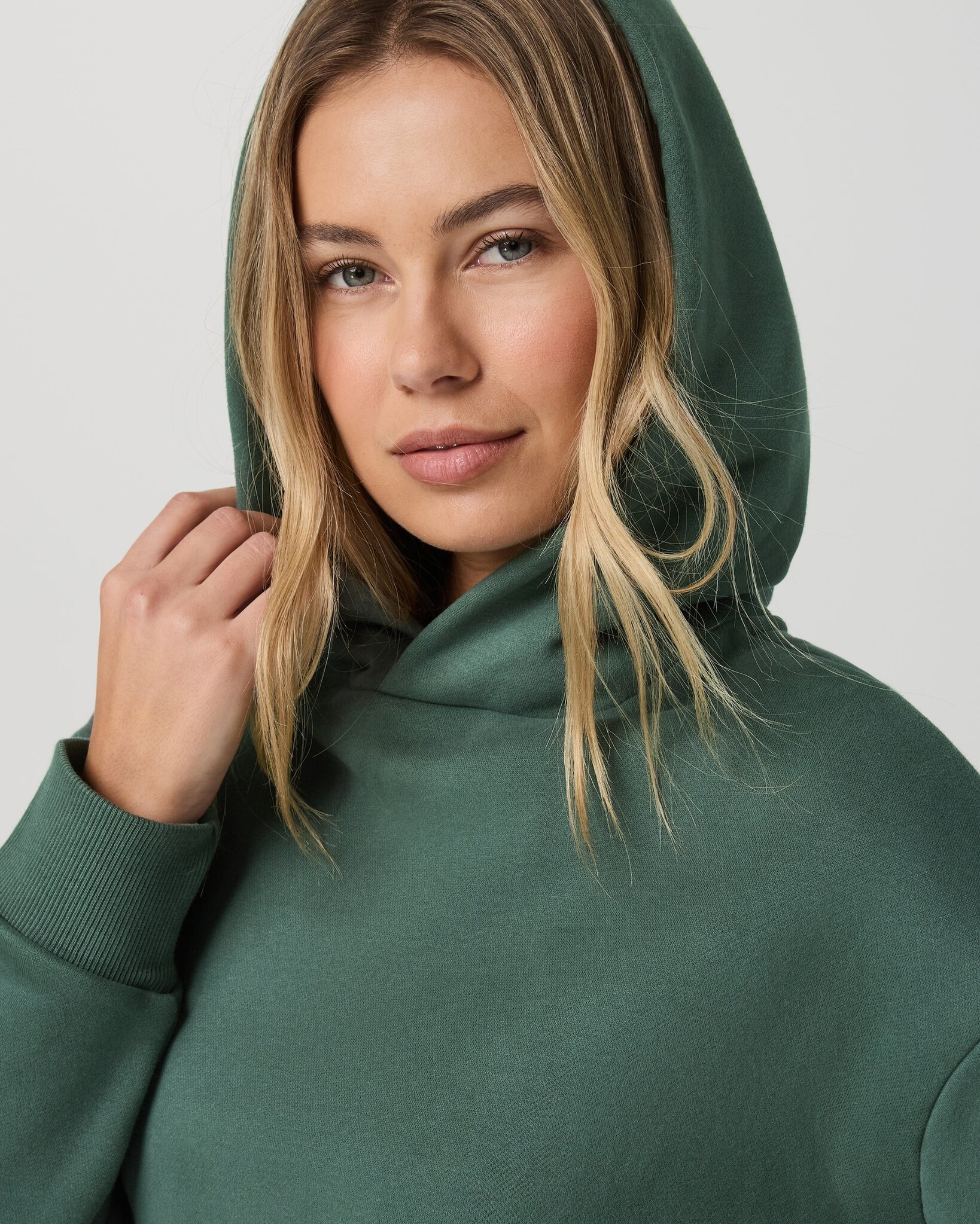 Vuori WOMEN'S RESTORE OVERSIZED HOODIE