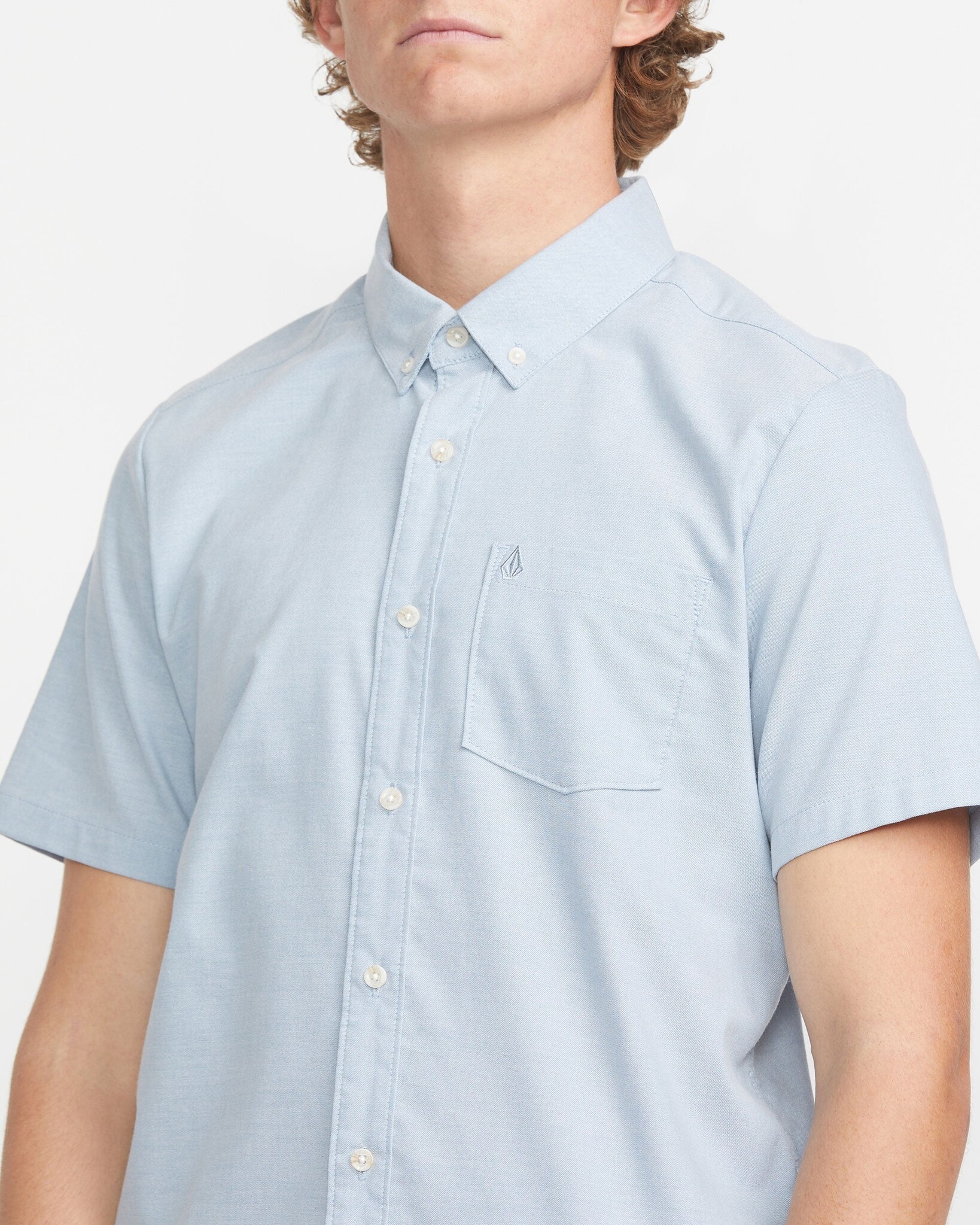 Volcom MEN'S EVERETT OXFORD SHORT SLEEVE SHIRT