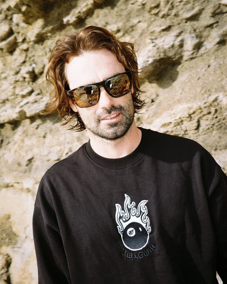 Volcom HOMMES FEATURED ARTIST SETH CONBOY CREW