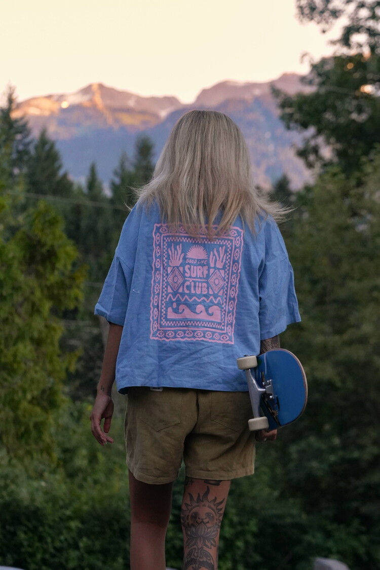 Notice the reckless FEMMES SURF CLUB SHORT-SLEEVE SHIRT